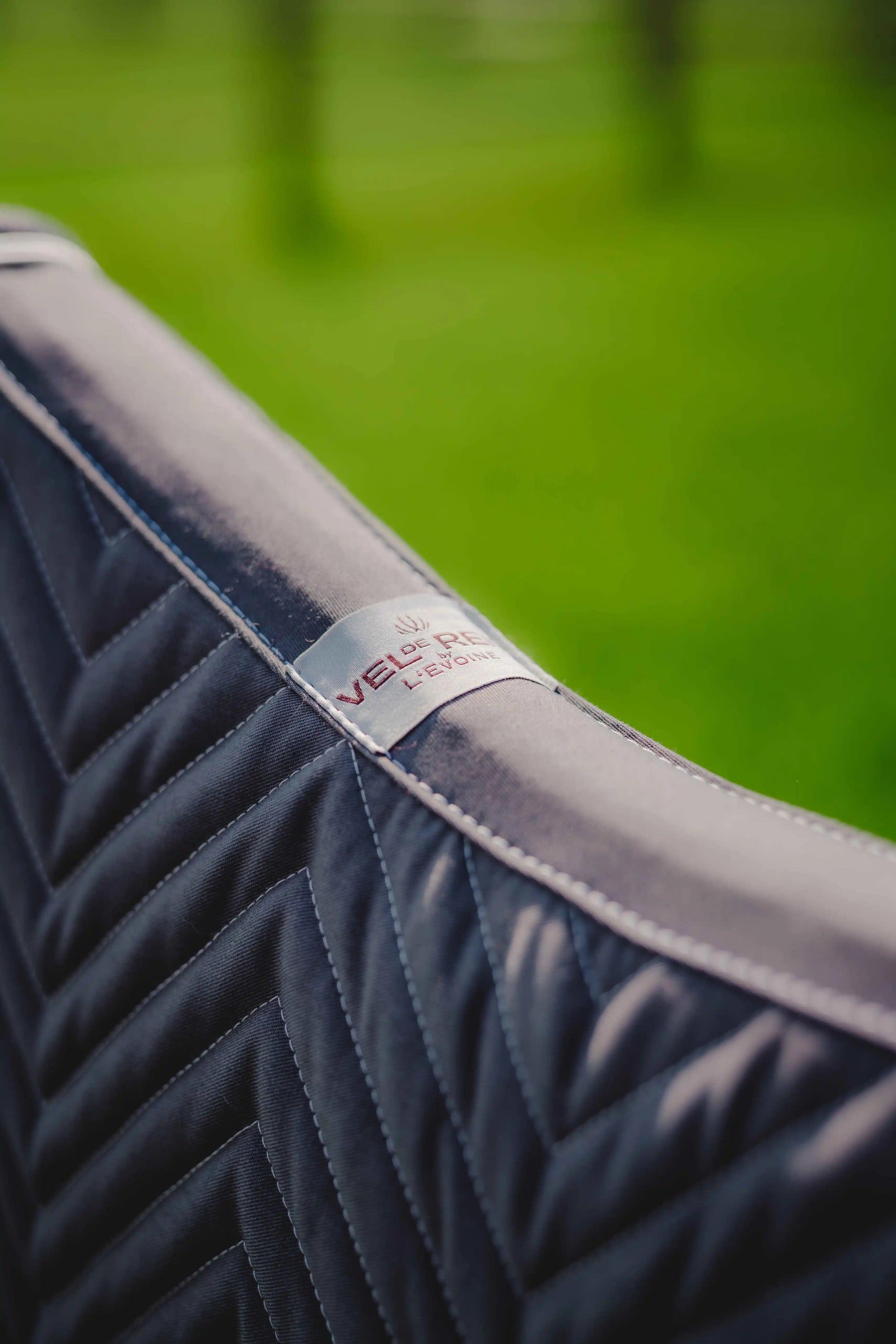 L’EVOINE x VEL DE REIS – Premium Alpaca Fleece Jumping Saddle Pad - VEL DE REIS EQUESTRIAN